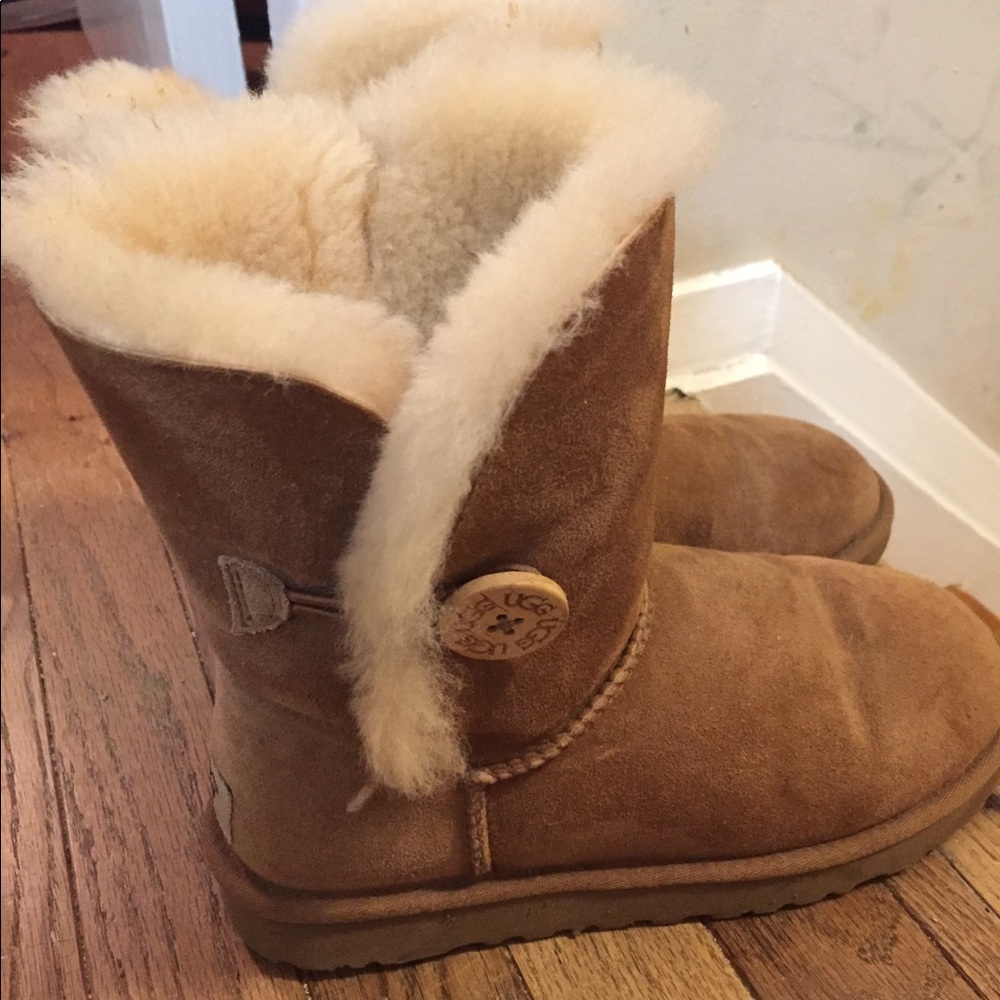 UGG Chestnut Bailey Button Boots